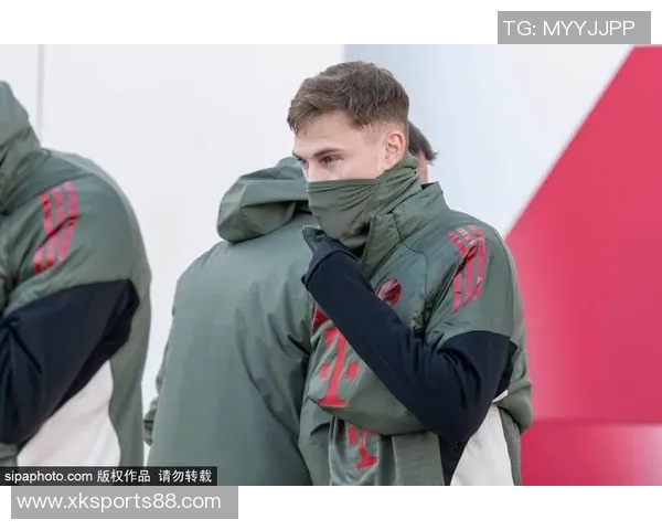 斯坦尼西奇踝关节受伤两周后恢复训练拜仁官方确认消息